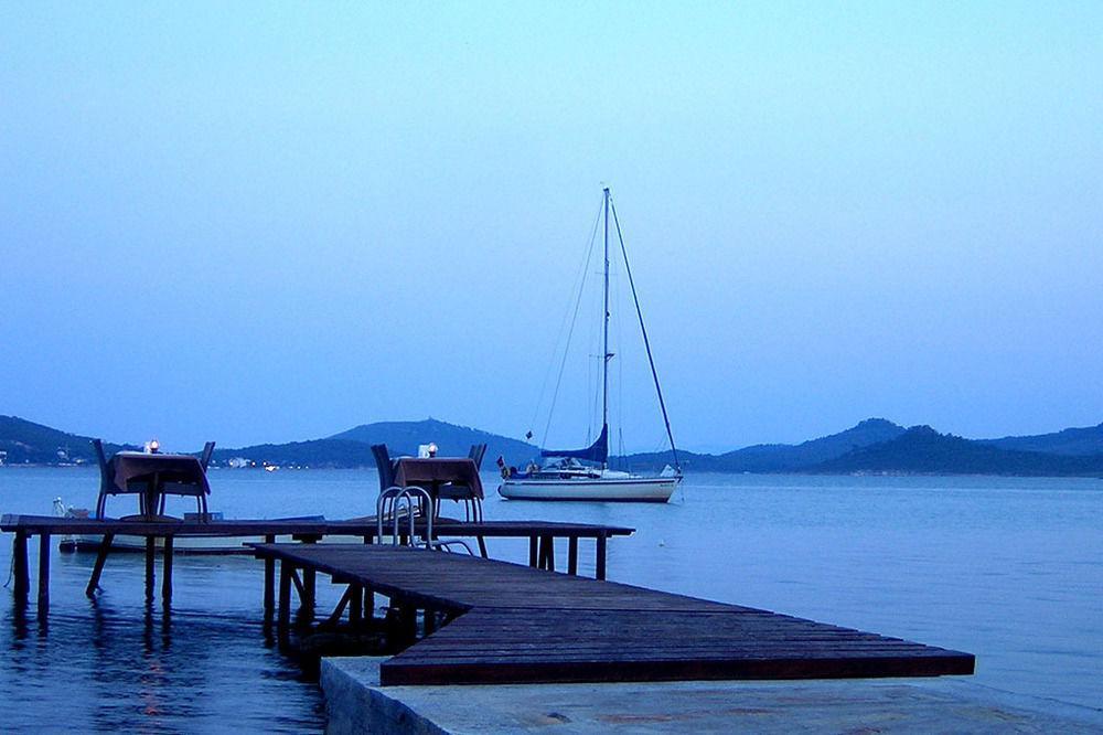 Cunda Deniz Hotel Ayvalik Exterior photo